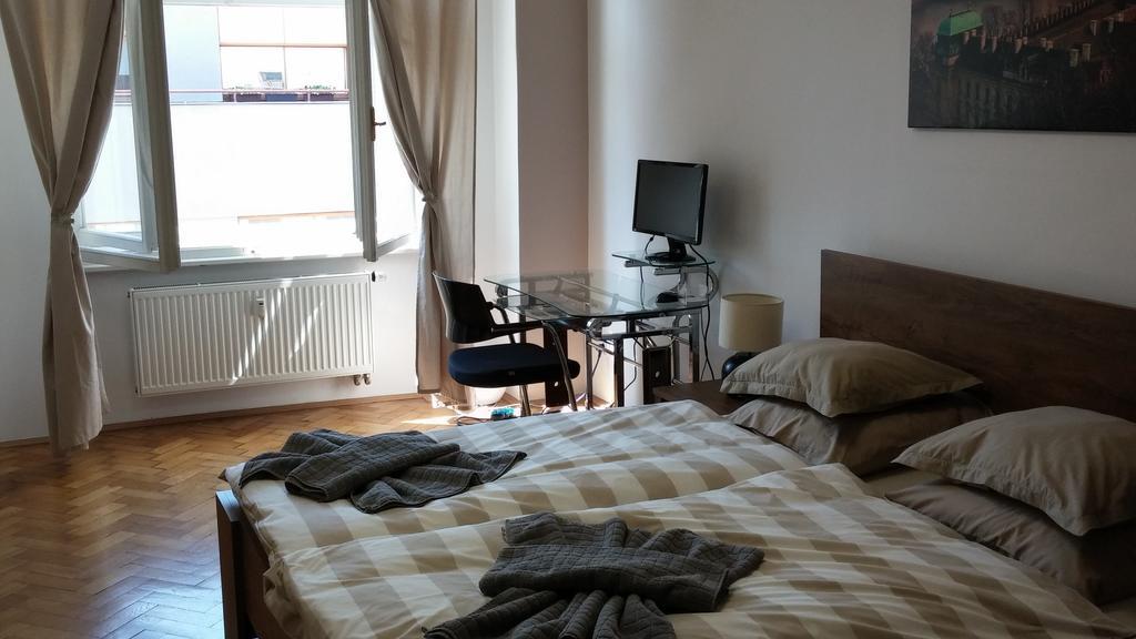 פראג Apartment Balbinova מראה חיצוני תמונה